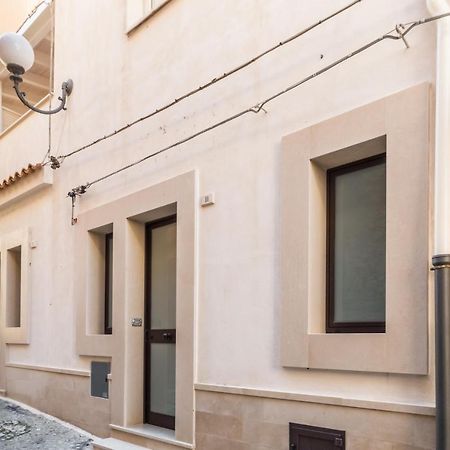 Apartamento The Bell Comiso Exterior foto