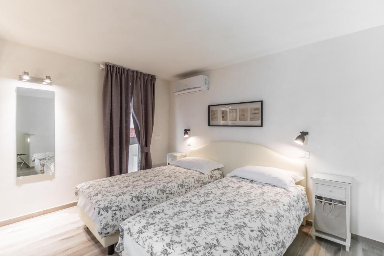 Apartamento The Bell Comiso Exterior foto