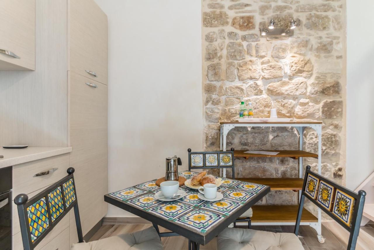 Apartamento The Bell Comiso Exterior foto