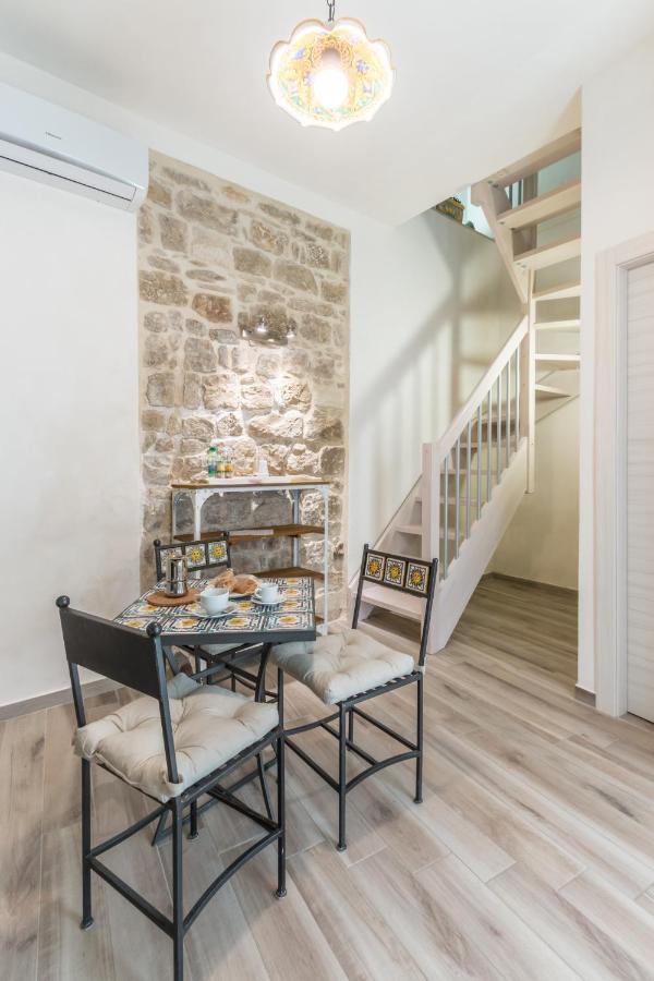 Apartamento The Bell Comiso Exterior foto